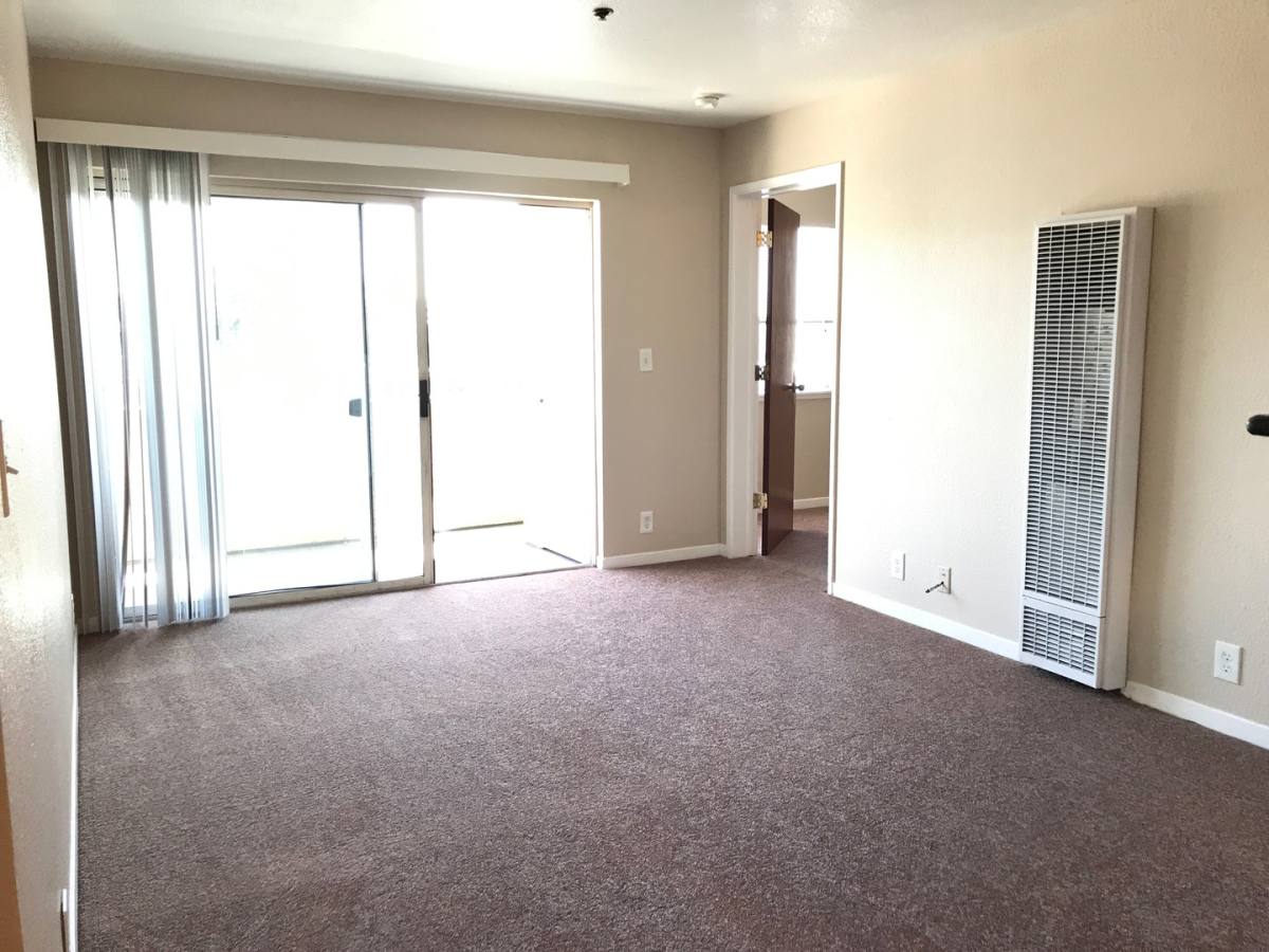 Apartment for rent at 2943 Macarthur Blvd, Oakland, CA 94602