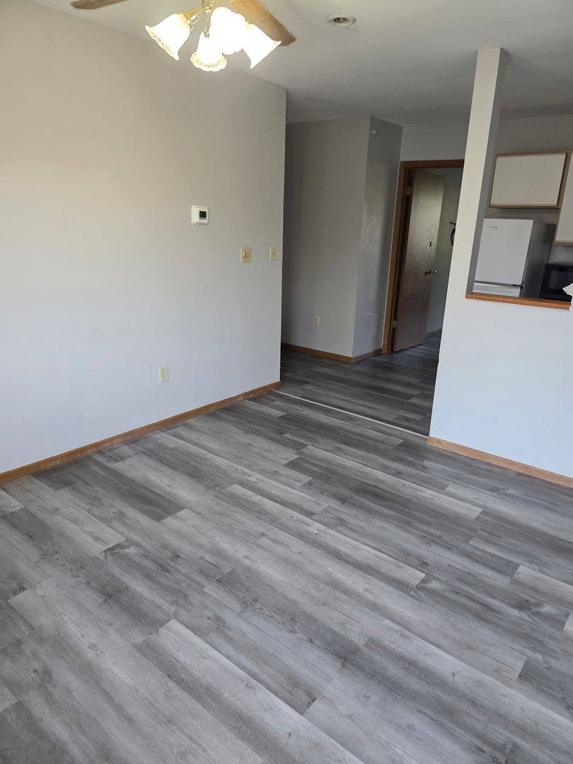 Apartment for rent at 519 N 3rd St, Marshalltown, IA 50158