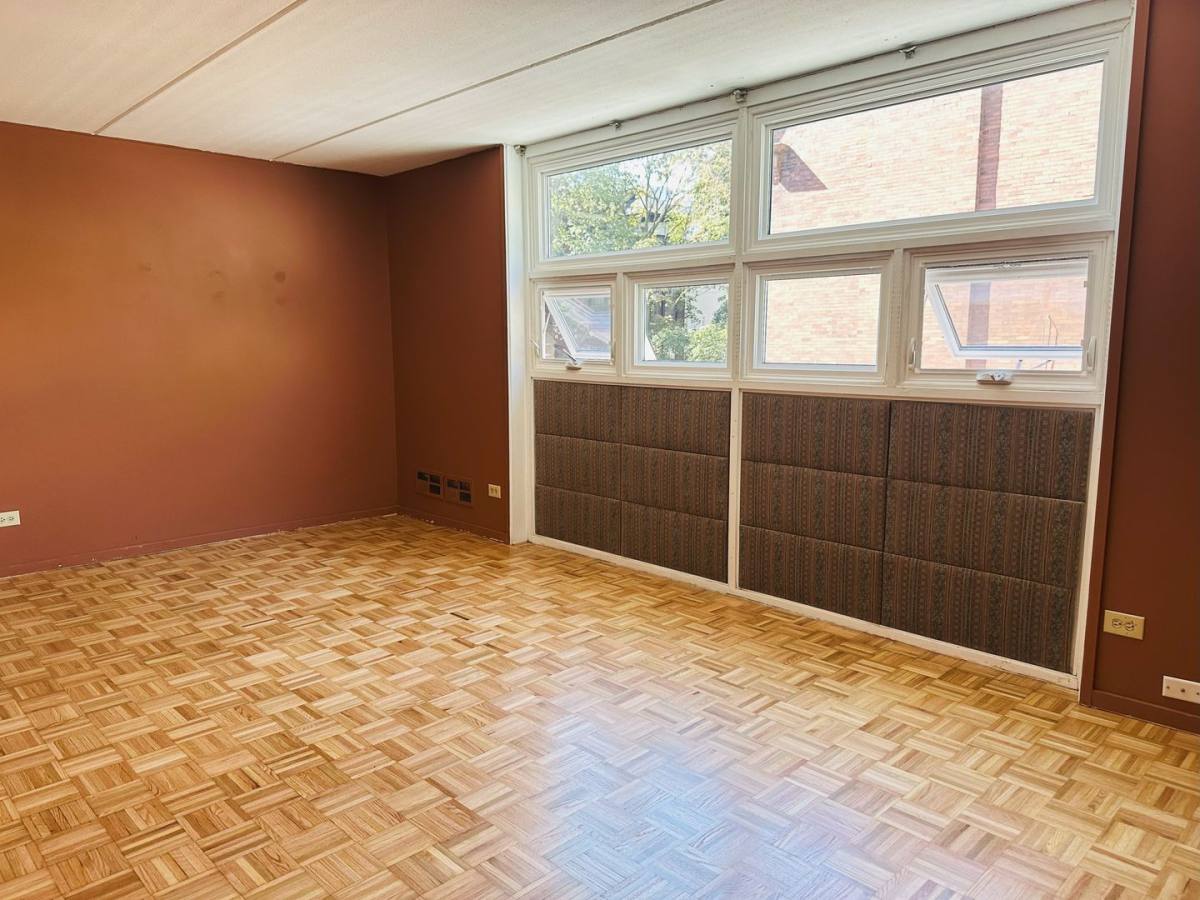 Townhouse for rent at 5140 S Dorchester, Chicago, IL 60615