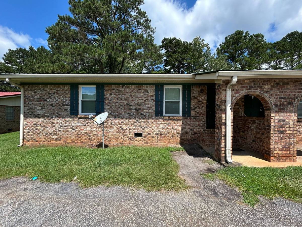 House for rent at 125 B Carroll Circle, Carrollton, GA 30117