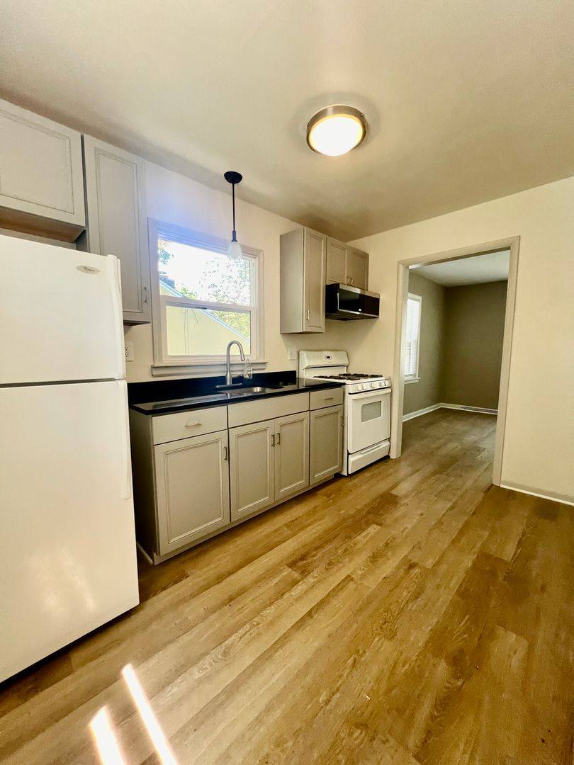 1520 Beacon St Kalamazoo MI 49048 RentalSource