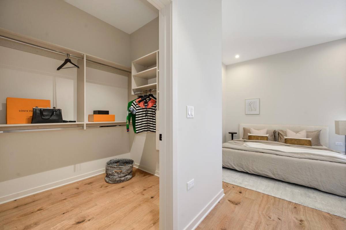 Apartment for rent at 11 W Prospect Ave, Mount Prospect, IL 60056
