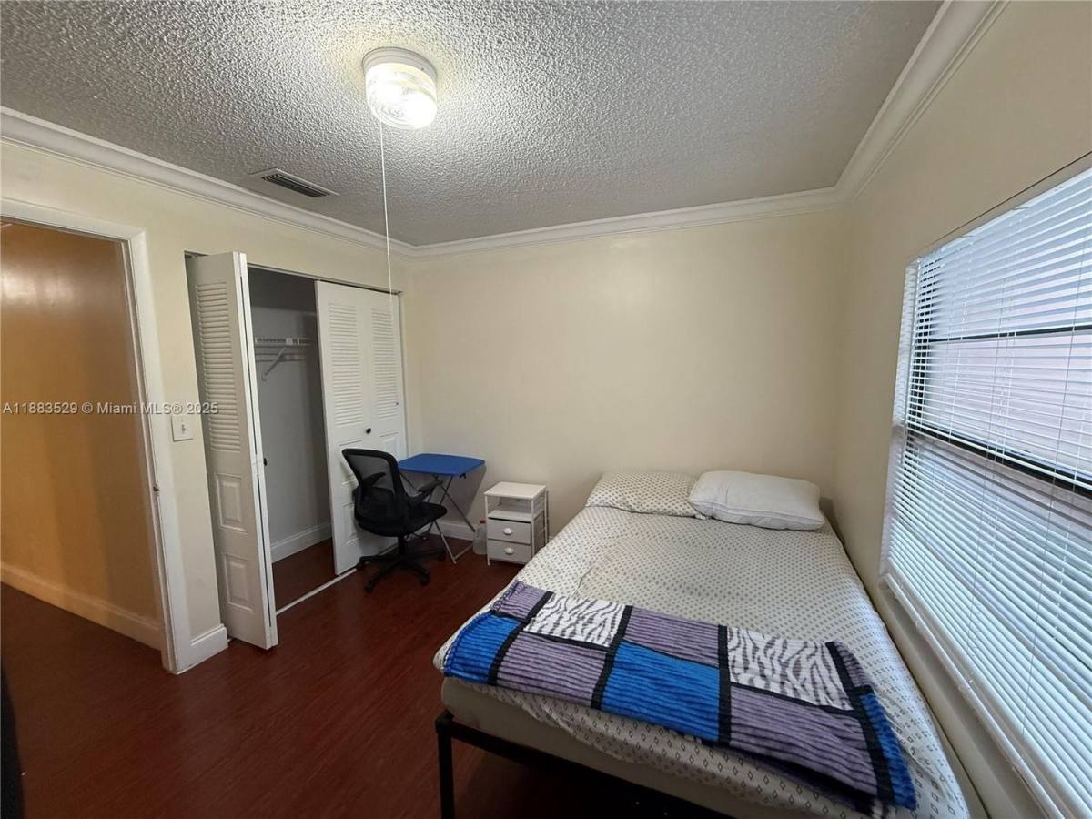 Townhouse for rent at 27 Laredo Place 6-3, Fort Lauderdale, FL 33324