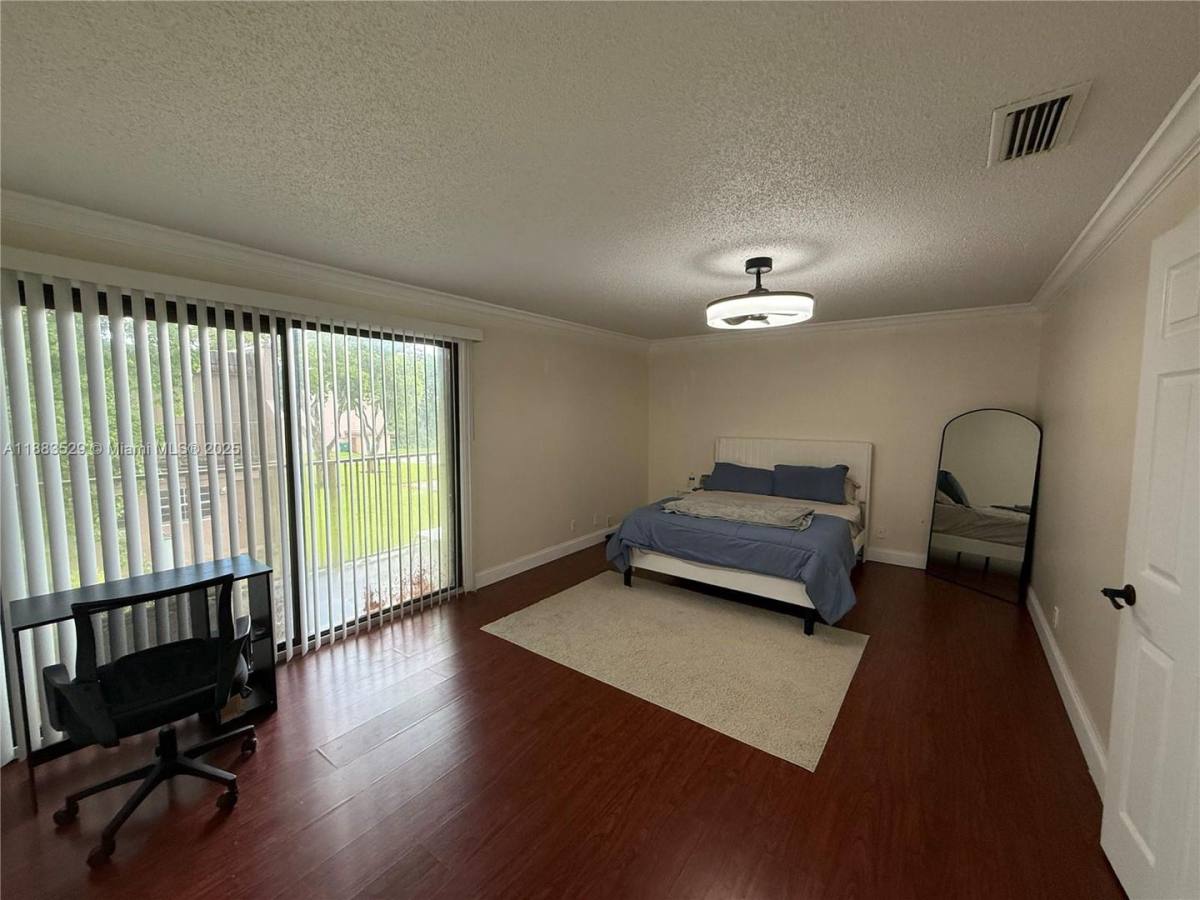 Townhouse for rent at 27 Laredo Place 6-3, Fort Lauderdale, FL 33324