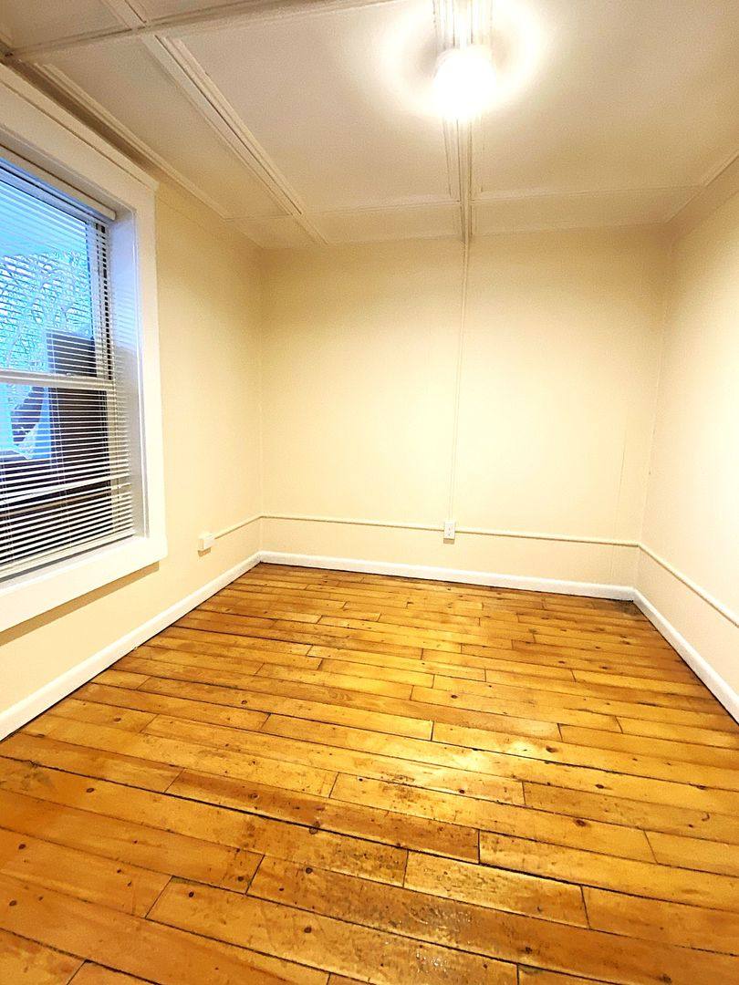 Apartment for rent at 47 Willow St, Burlington, VT 05401