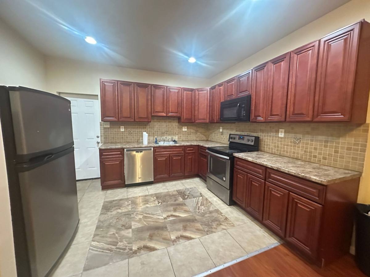 Apartment for rent at 5446 Walnut St, Philadelphia, PA 19139