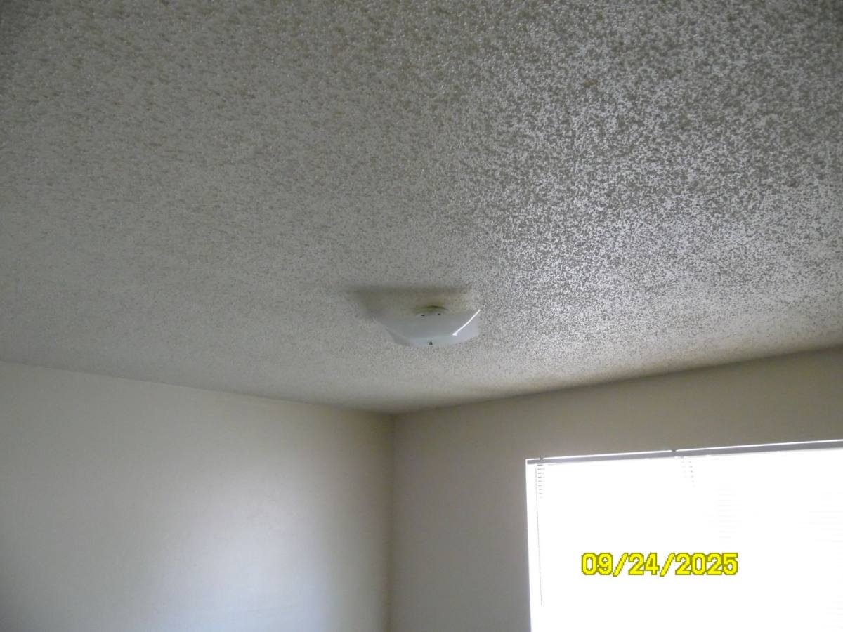 Apartment for rent at 1050 Spring St, Medford, OR 97504