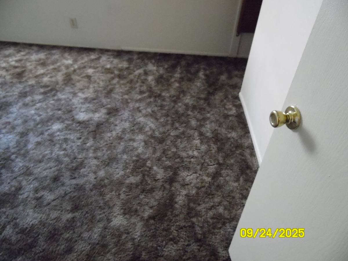 Apartment for rent at 1050 Spring St, Medford, OR 97504