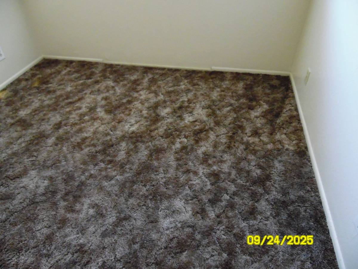Apartment for rent at 1050 Spring St, Medford, OR 97504