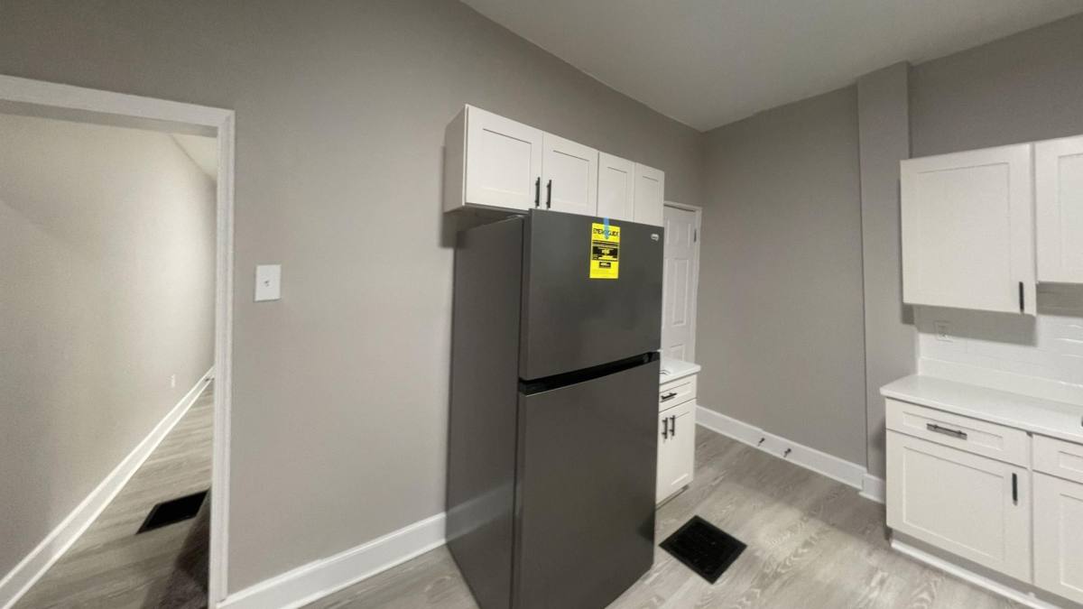 Townhouse for rent at 6152 Glenmore Ave, Philadelphia, PA 19142