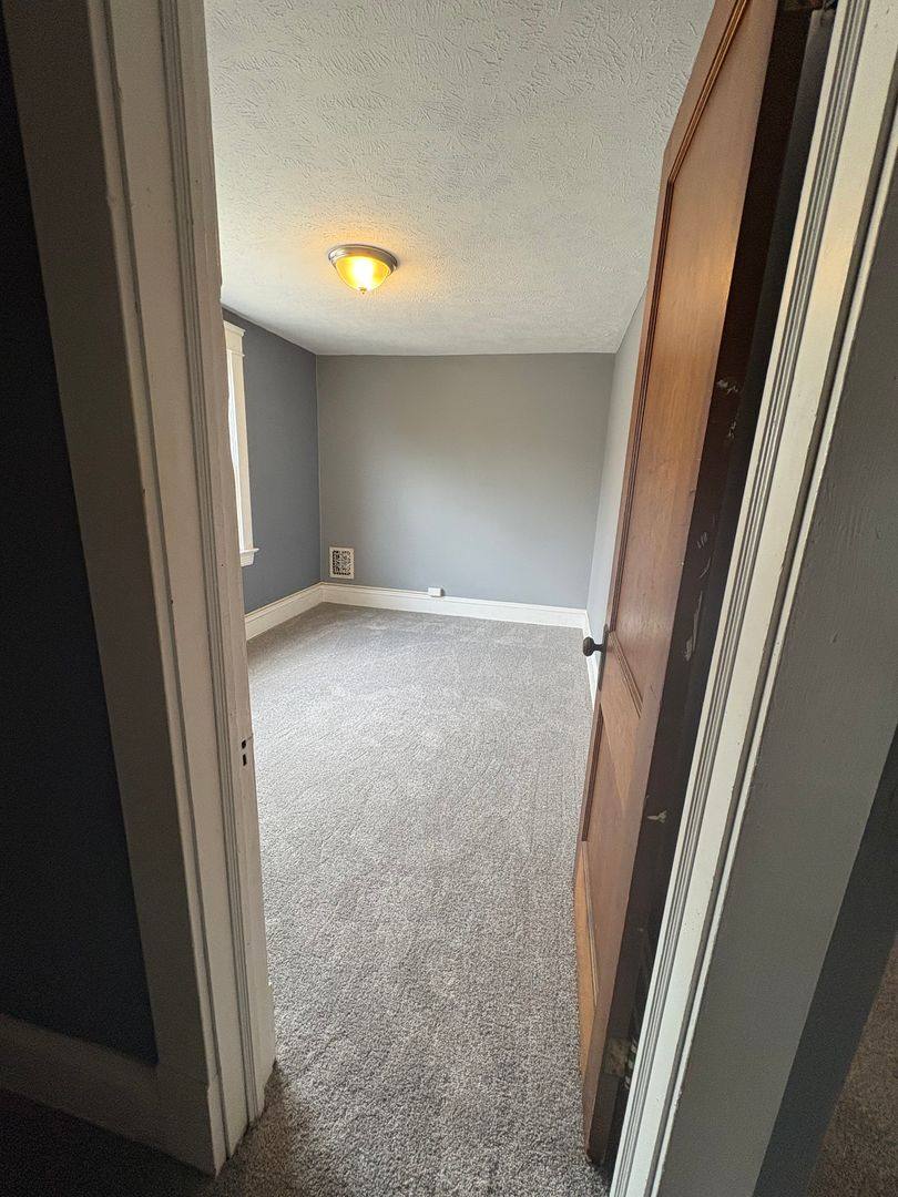 Apartment for rent at 3201 Whitethorn Rd, Cleveland, OH 44118