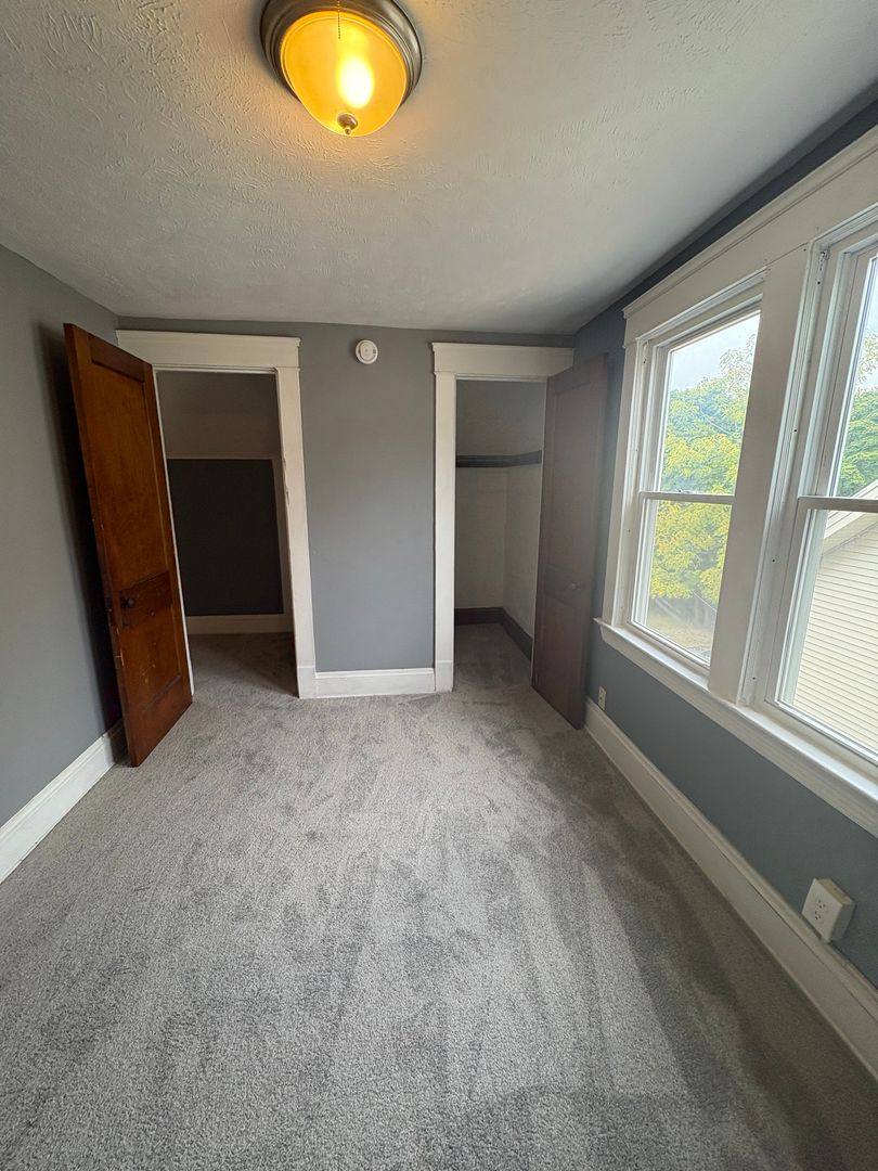 Apartment for rent at 3201 Whitethorn Rd, Cleveland, OH 44118