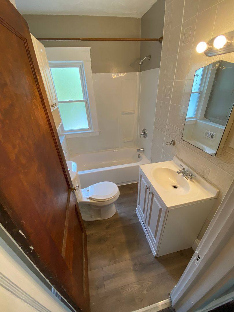 Apartment for rent at 3201 Whitethorn Rd, Cleveland, OH 44118