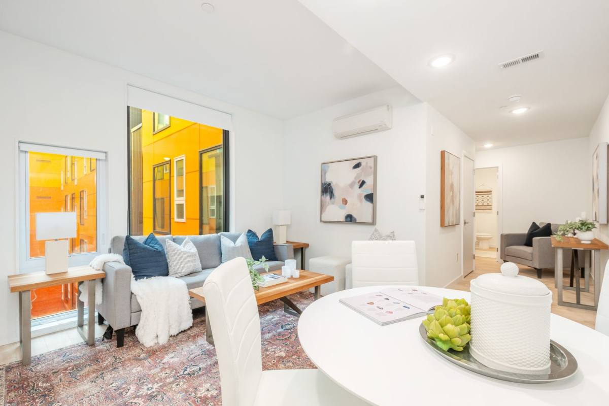 Apartment for rent at 1131-39 N Front St, Philadelphia, PA 19123