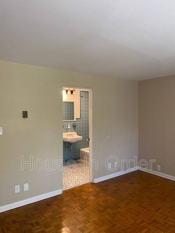 Apartment for rent at 30 Edgemont Rd #27, Asheville, NC 28801