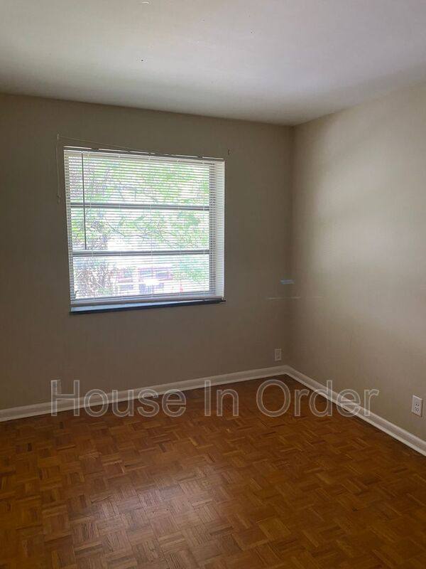 Apartment for rent at 30 Edgemont Rd #27, Asheville, NC 28801