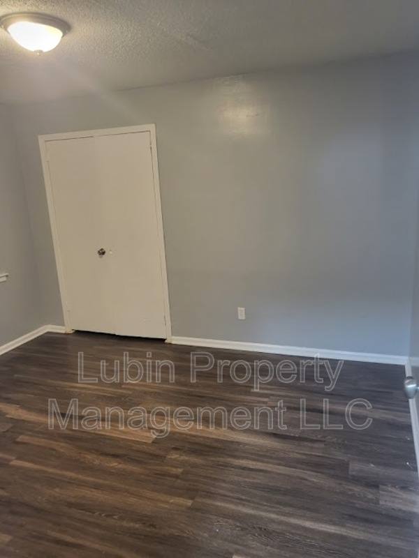 Apartment for rent at 3250 Guernsey Ave #7, Memphis, TN 38112
