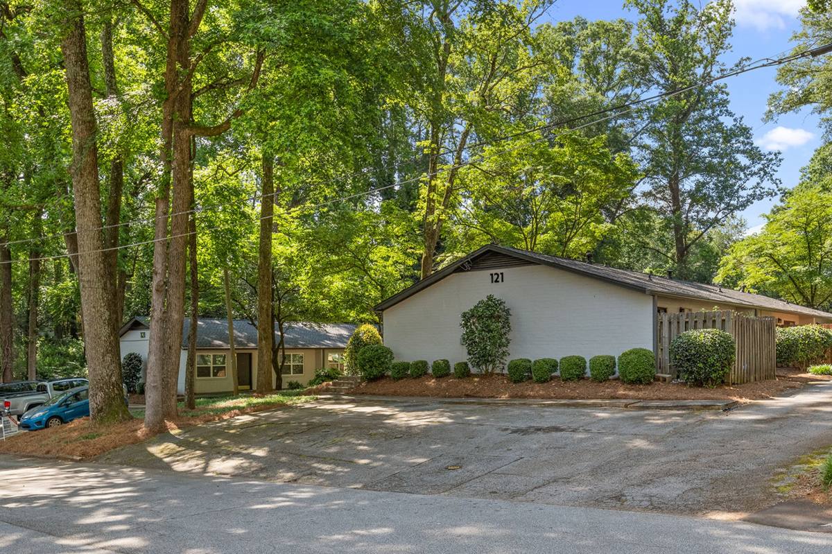 Apartment for rent at 109-121 Springdale St, Decatur, GA 30030