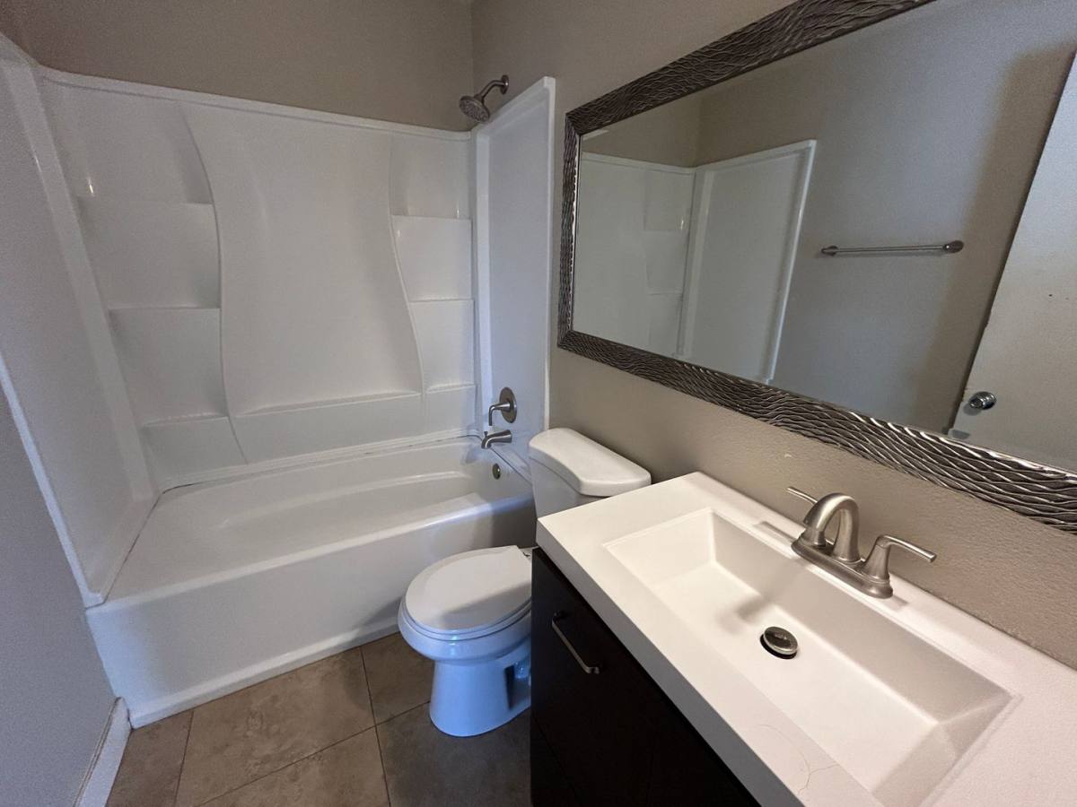 Townhouse for rent at 859 S Extension Rd, Mesa, AZ 85210