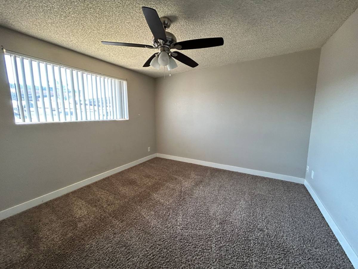 Townhouse for rent at 859 S Extension Rd, Mesa, AZ 85210