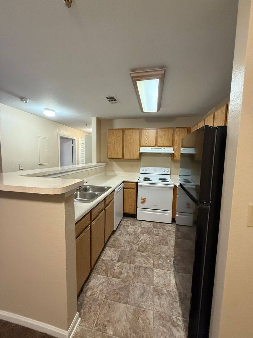 Apartment for rent at 2001 S Lyerly St, Chattanooga, TN 37404