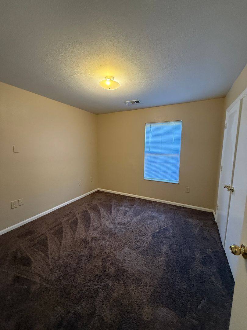 Apartment for rent at 2001 S Lyerly St, Chattanooga, TN 37404