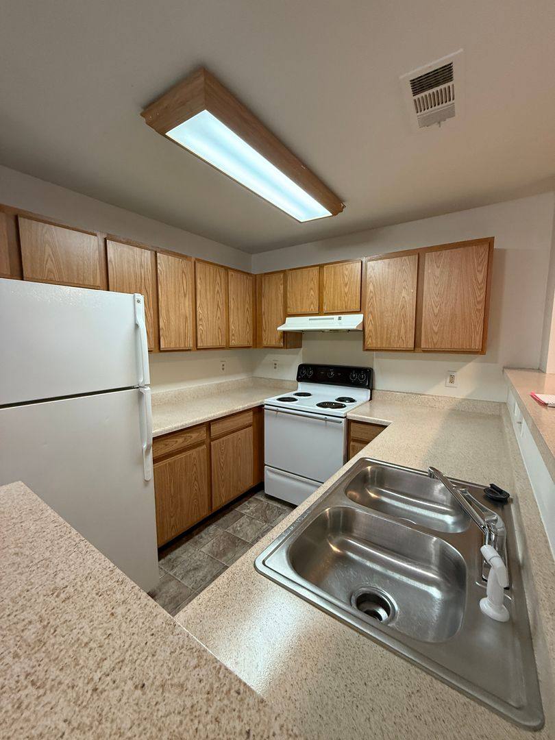 Apartment for rent at 2001 S Lyerly St, Chattanooga, TN 37404