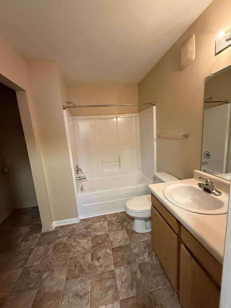 Apartment for rent at 2001 S Lyerly St, Chattanooga, TN 37404
