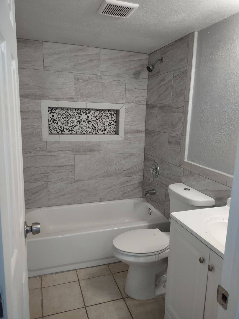 Apartment for rent at 5702 N Lincoln Ave, Tampa, FL 33614