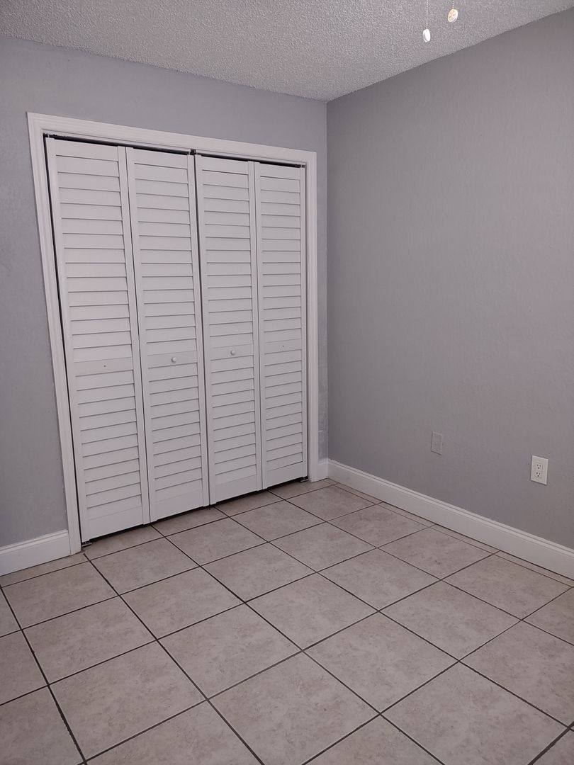 Apartment for rent at 5702 N Lincoln Ave, Tampa, FL 33614