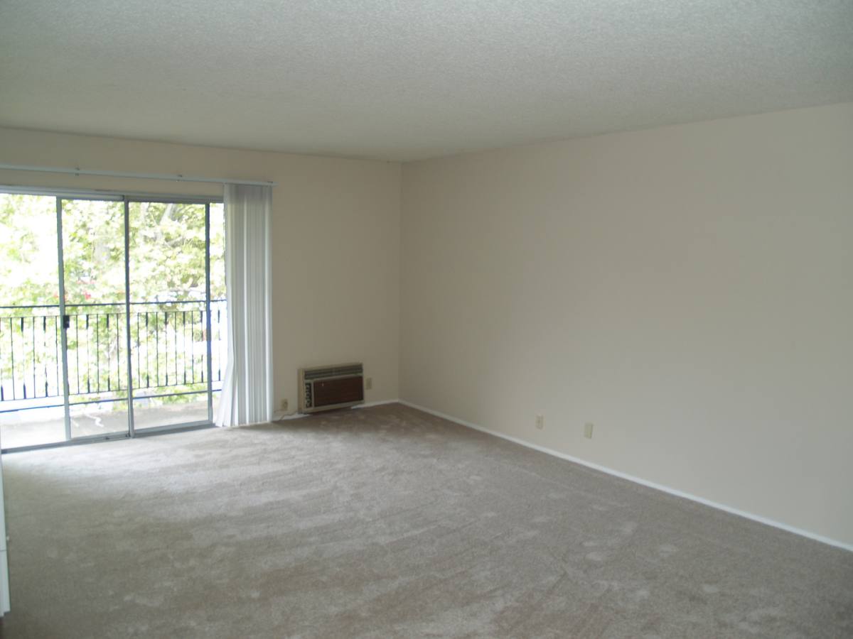 Apartment for rent at 7491-95-99 Donohue Dr, Dublin, CA 94568