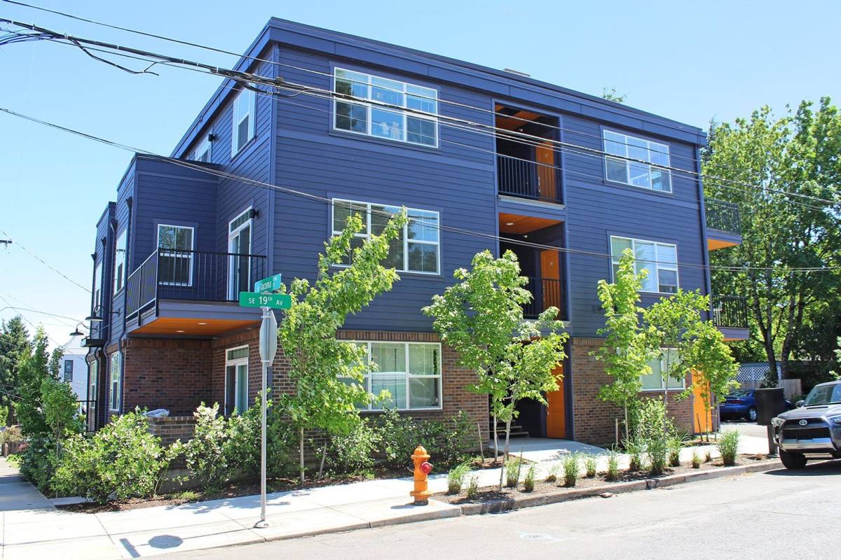 Apartment for rent at 1906 SE Tacoma & 8118 19th, Portland, OR 97202