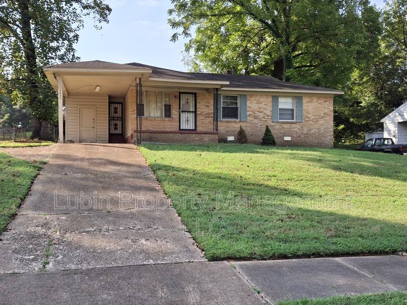 House for rent at 2037 Durham Ave, Memphis, TN 38127
