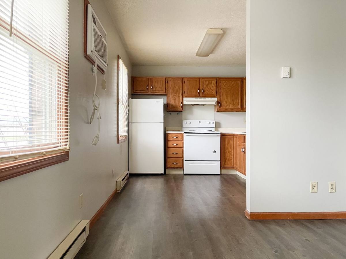 Apartment for rent at 111 E Streeter Ave, Muncie, IN 47303