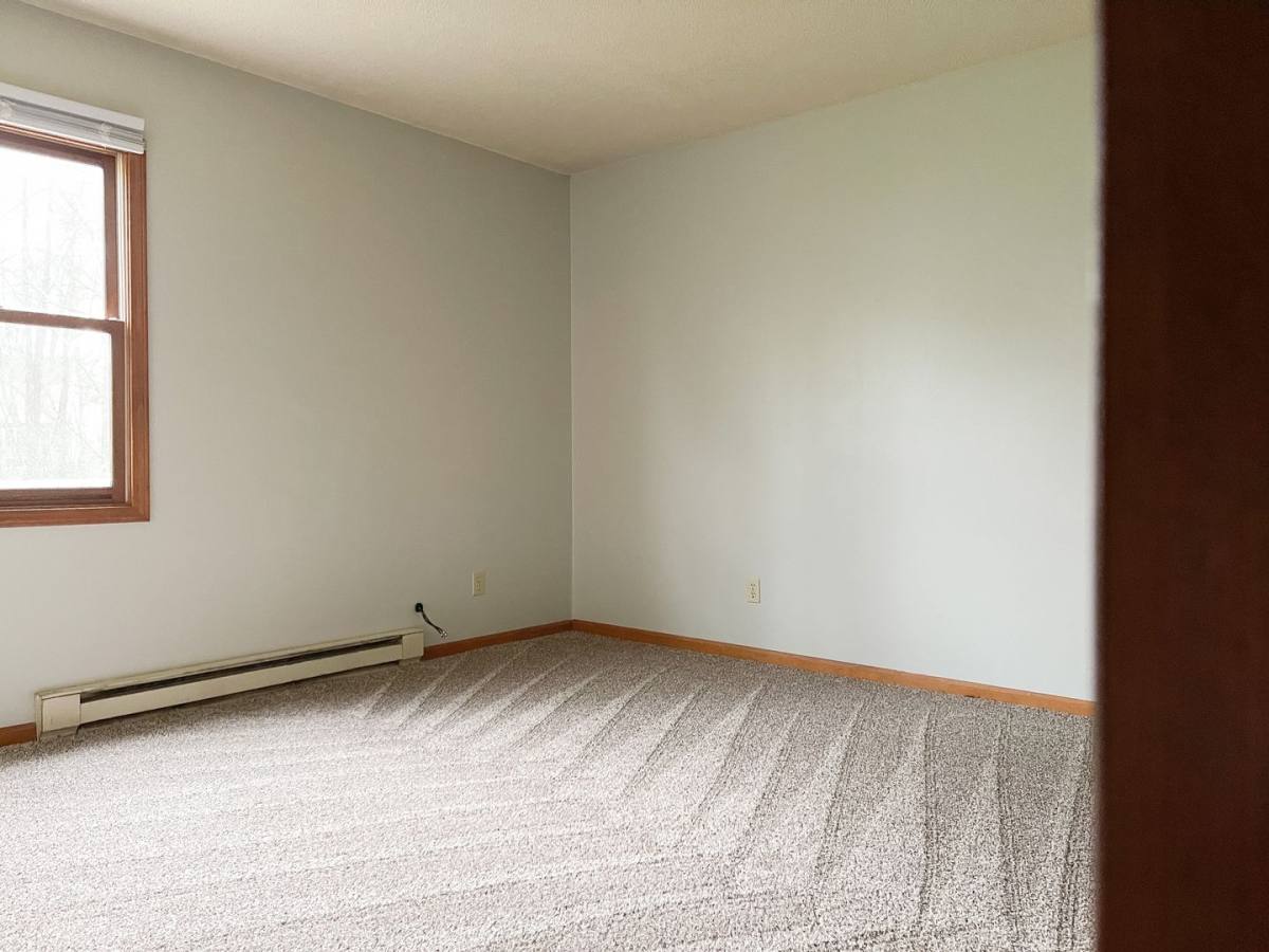 Apartment for rent at 111 E Streeter Ave, Muncie, IN 47303