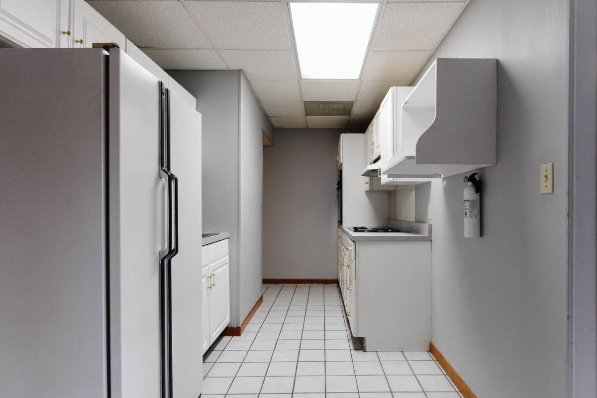 Apartment for rent at 111 E Streeter Ave, Muncie, IN 47303