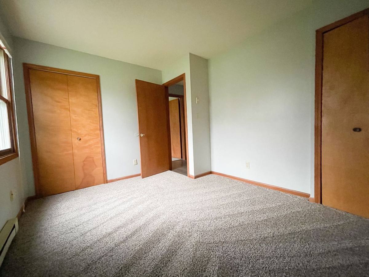 Apartment for rent at 111 E Streeter Ave, Muncie, IN 47303