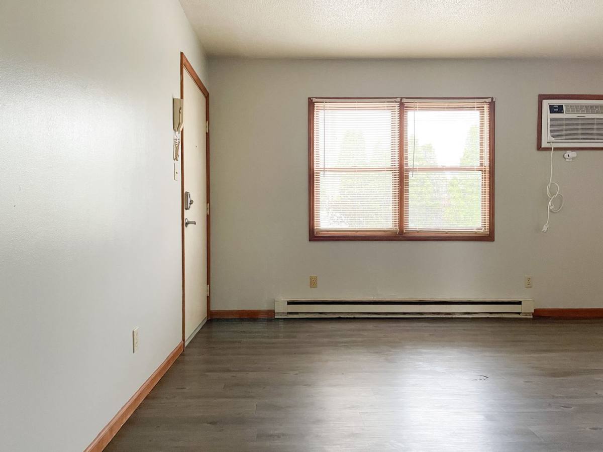 Apartment for rent at 111 E Streeter Ave, Muncie, IN 47303