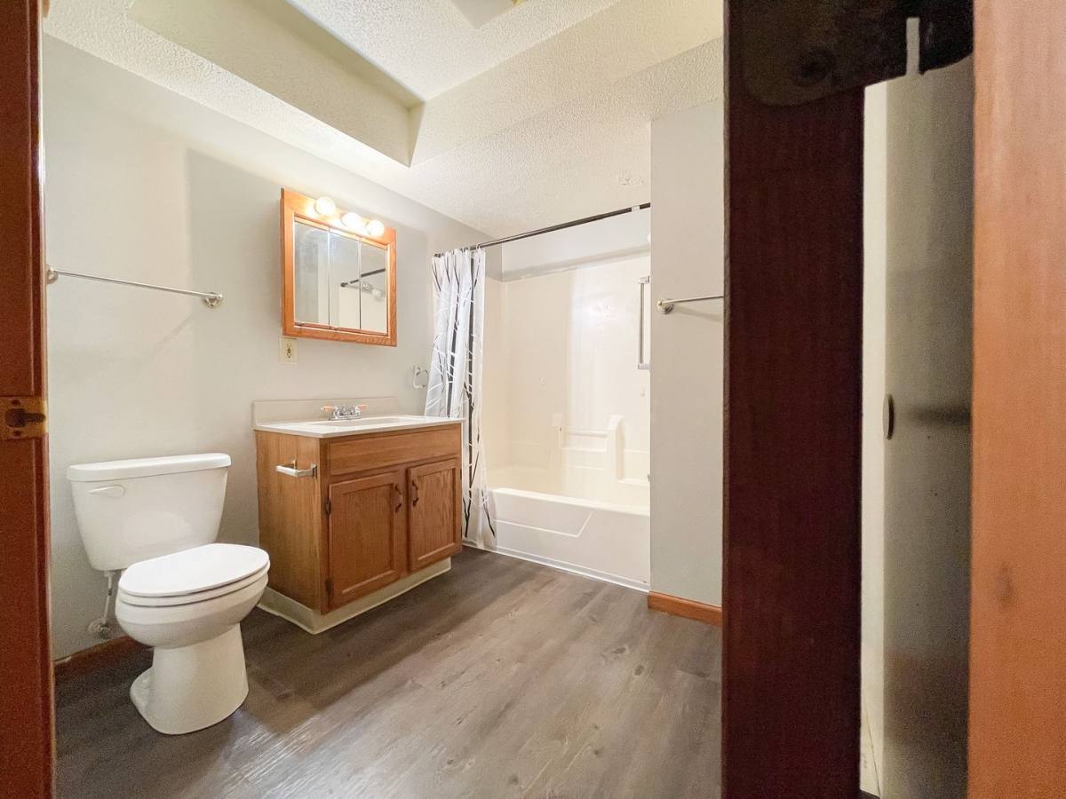 Apartment for rent at 111 E Streeter Ave, Muncie, IN 47303