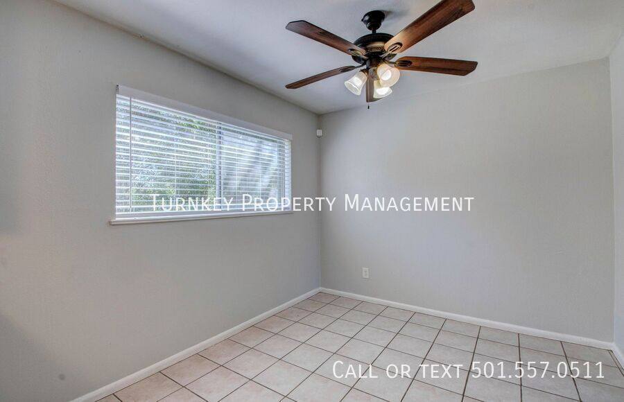 House for rent at 7 Fairbrook Dr, Little Rock, AR 72205
