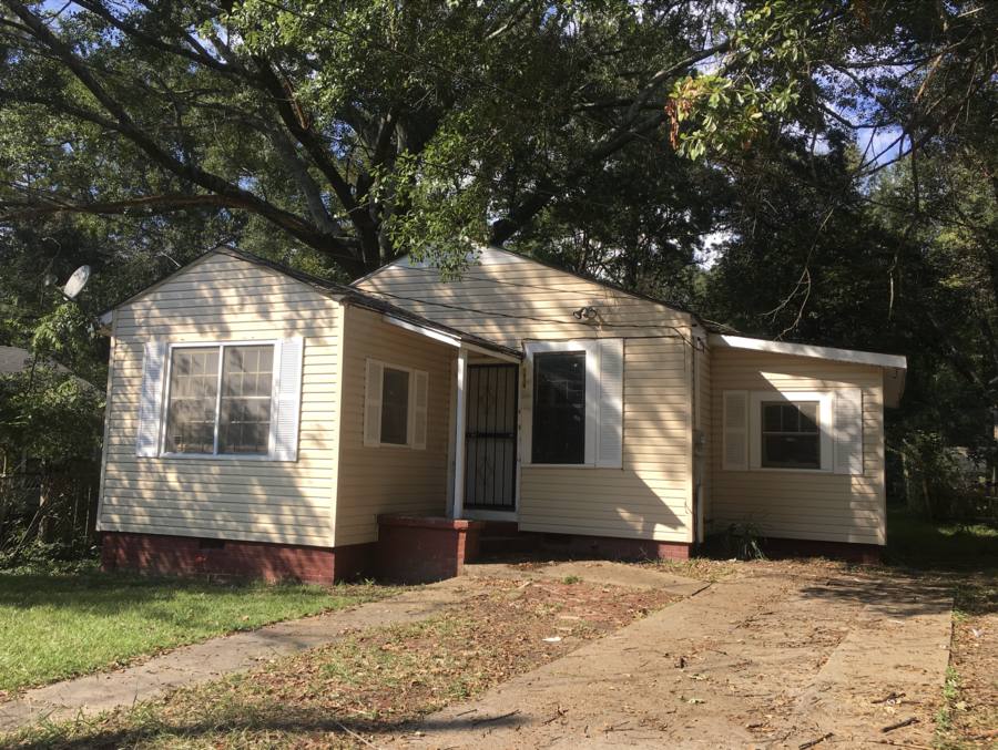 House for rent at 1818 St Charles, Jackson, MS 39209