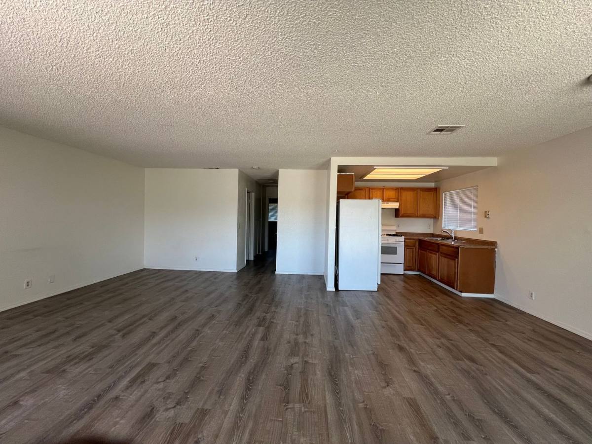 Apartment for rent at 1161 Barstow Rd, Barstow, CA 92311