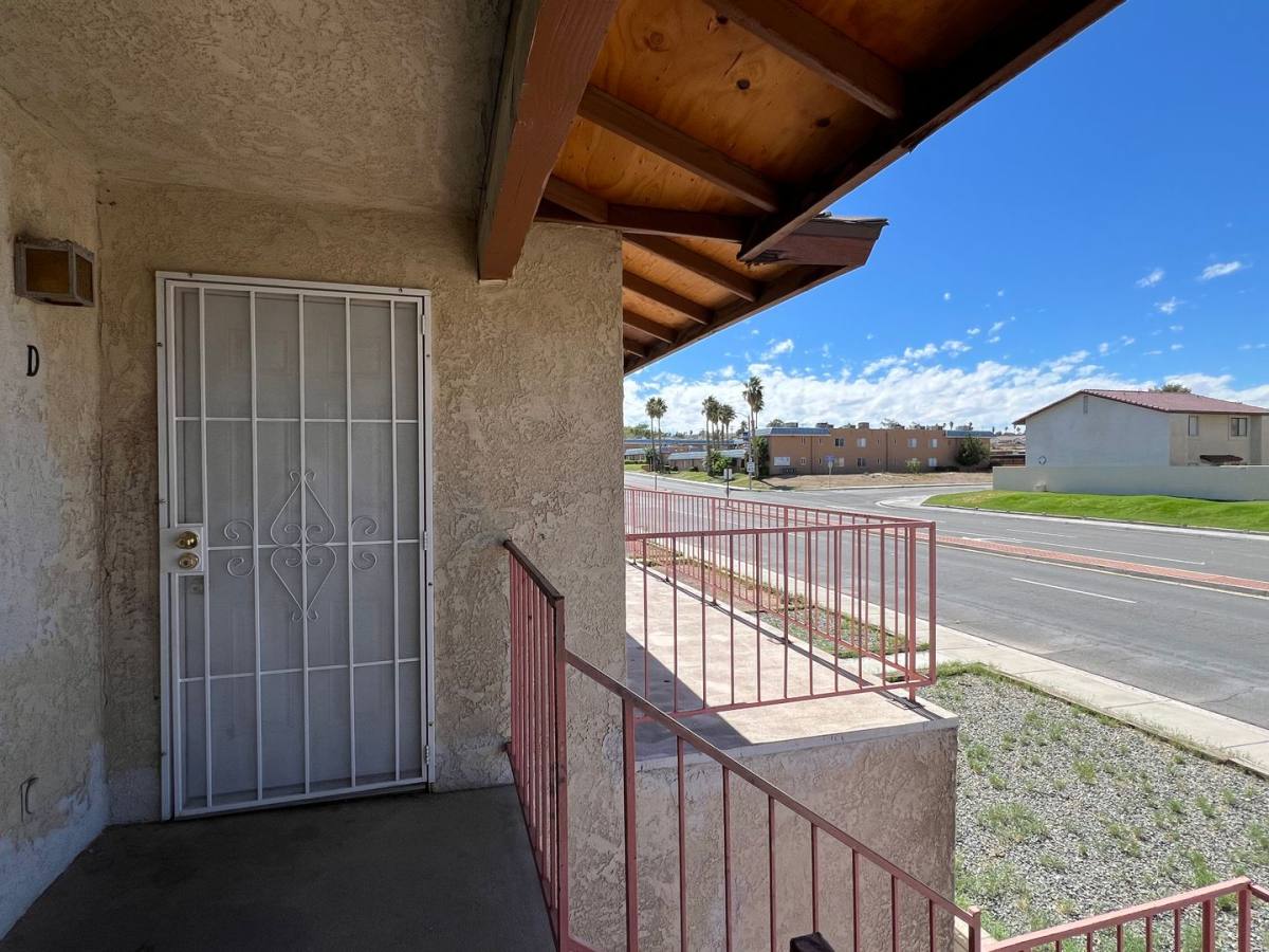 Apartment for rent at 1161 Barstow Rd, Barstow, CA 92311