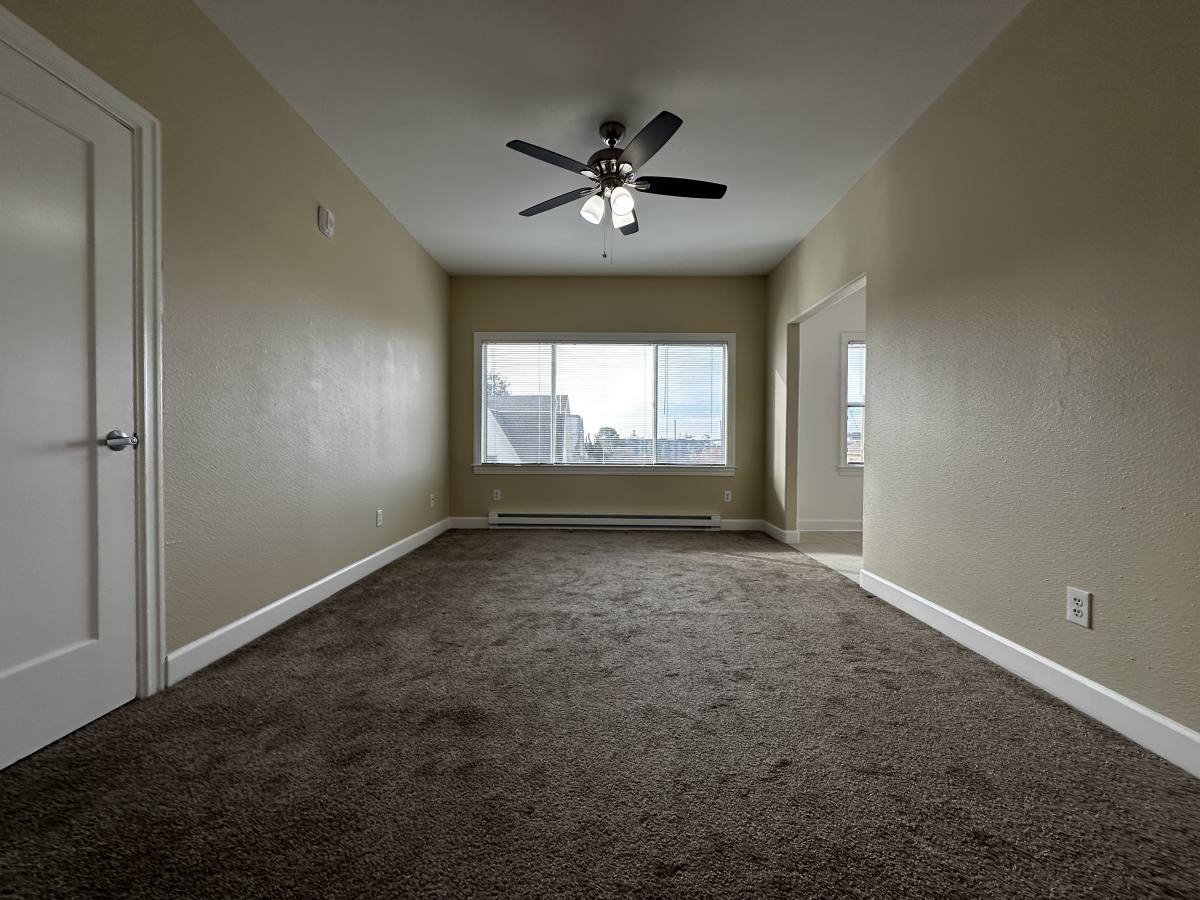 Apartment for rent at 624 Brooklyn Ave #102, Oakland, CA 94606