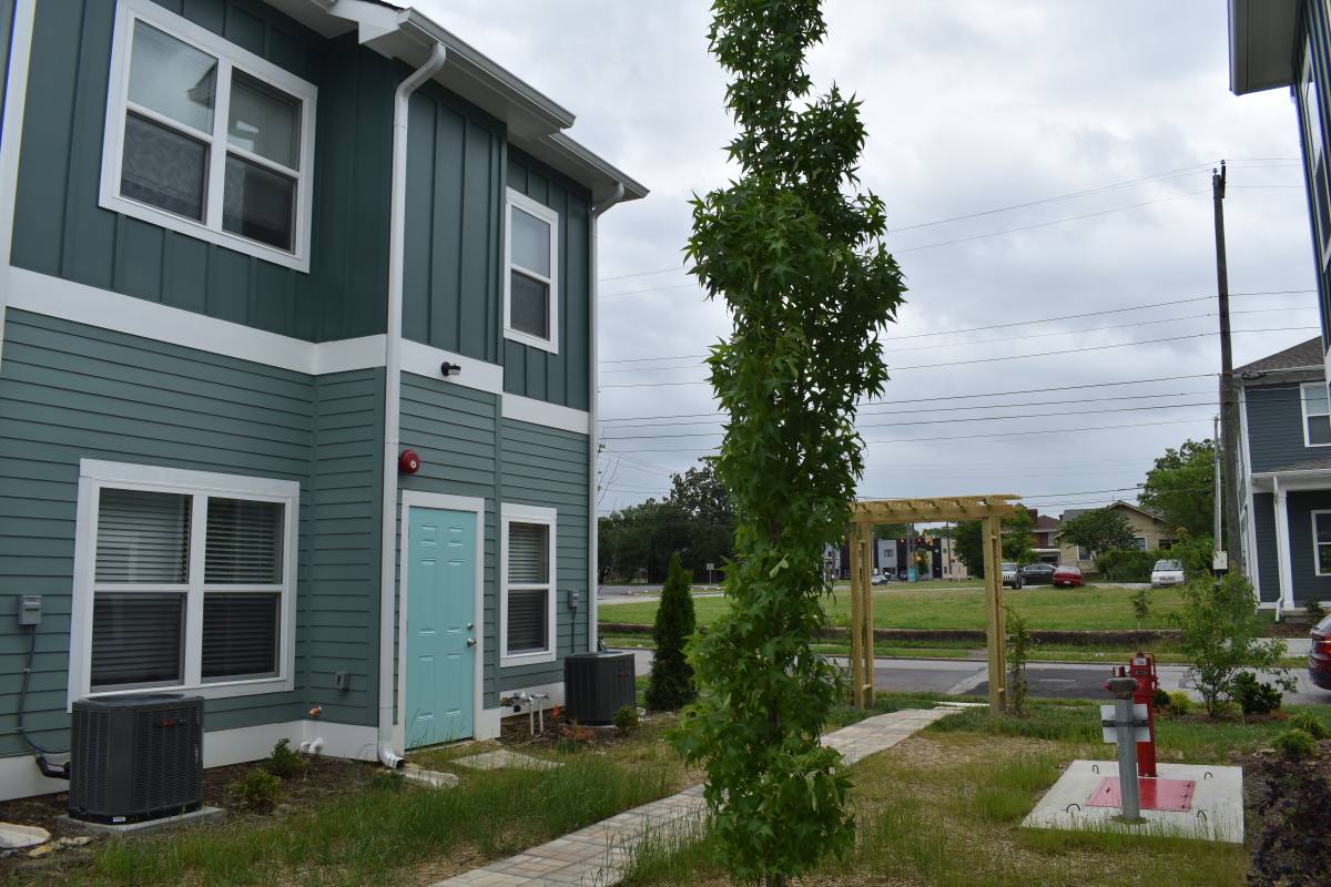 Apartment for rent at 2104 Union Ave, Chattanooga, TN 37404