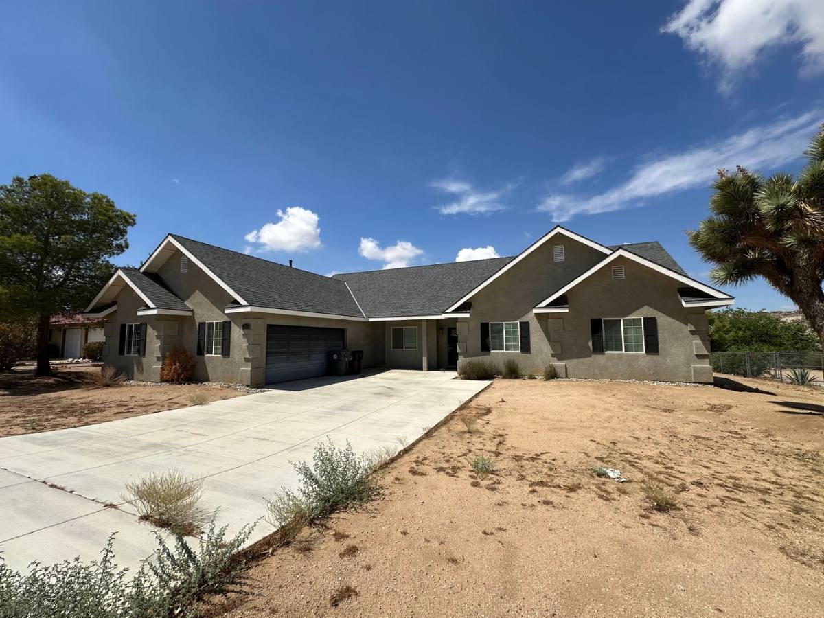 House for rent at 58064 Bonanza Dr, Yucca Valley, CA 92284