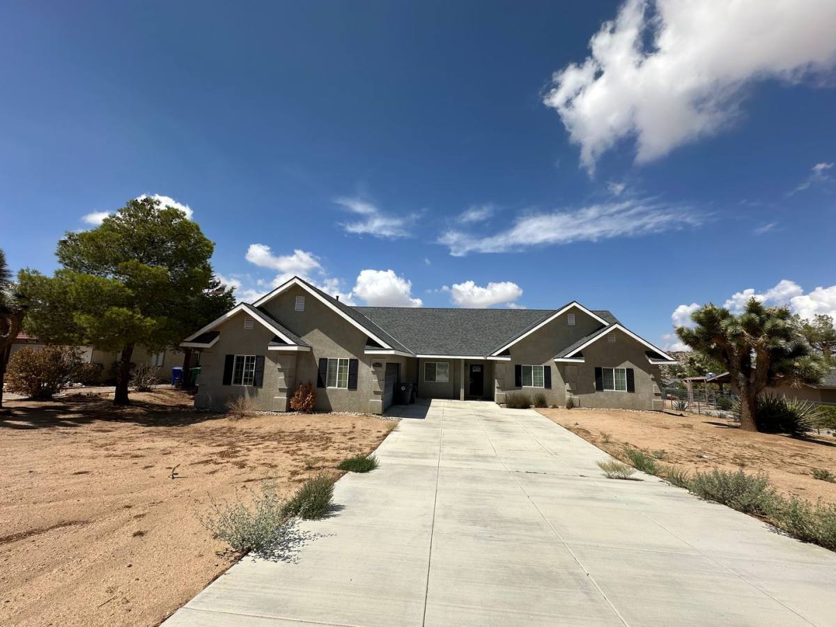 House for rent at 58064 Bonanza Dr, Yucca Valley, CA 92284