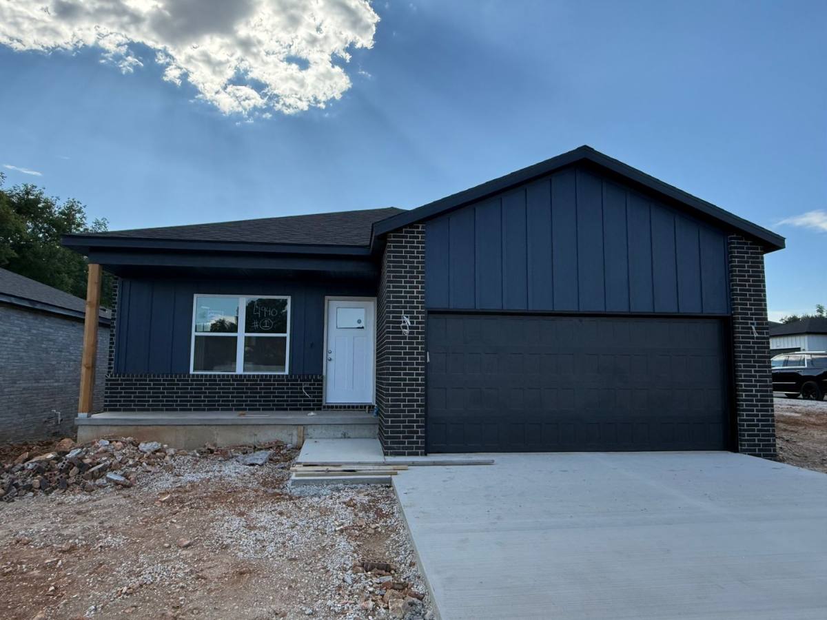 Apartment for rent at 4940 W Minota St, Springfield, MO 65807