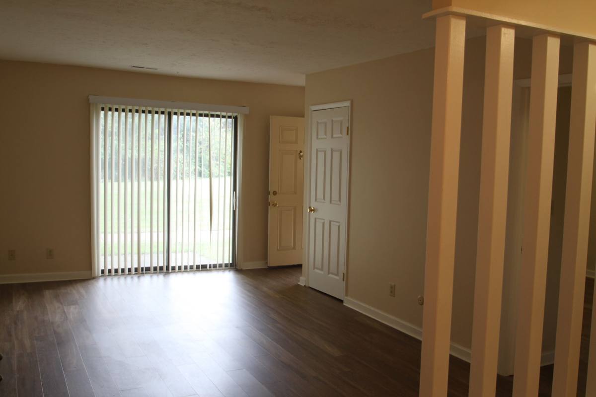 Apartment for rent at 323 Orchard Lane, Saint Clairsville, OH 43950