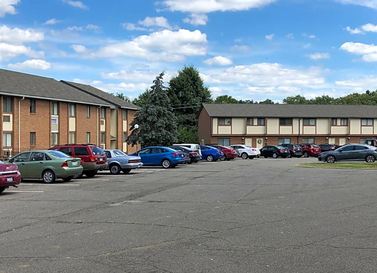 Apartment for rent at 323 Orchard Lane, Saint Clairsville, OH 43950
